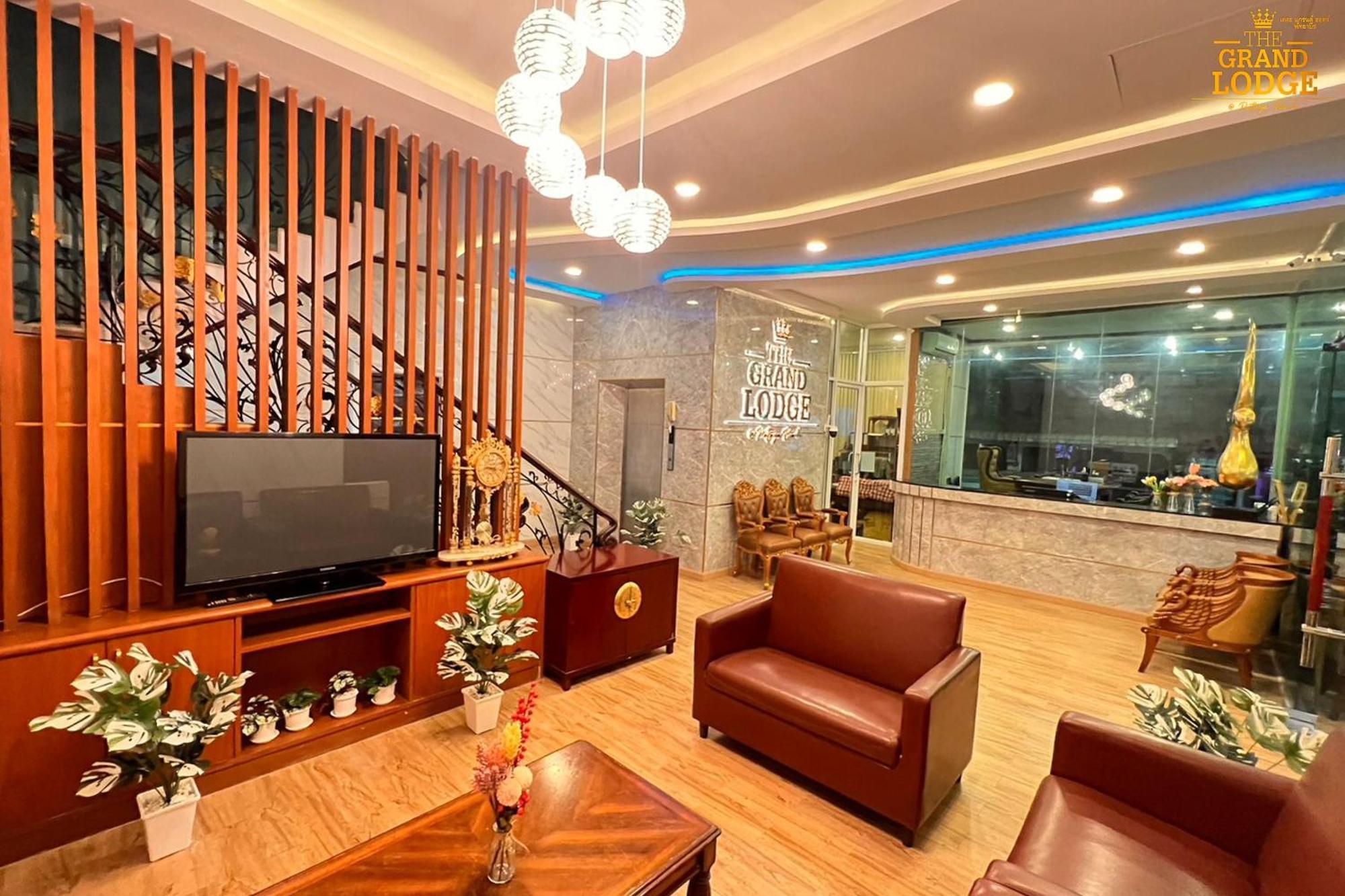 The Grand Lodge Pattaya Εξωτερικό φωτογραφία