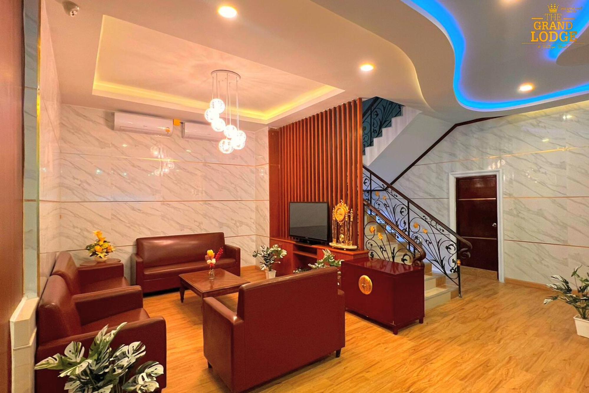 The Grand Lodge Pattaya Εξωτερικό φωτογραφία