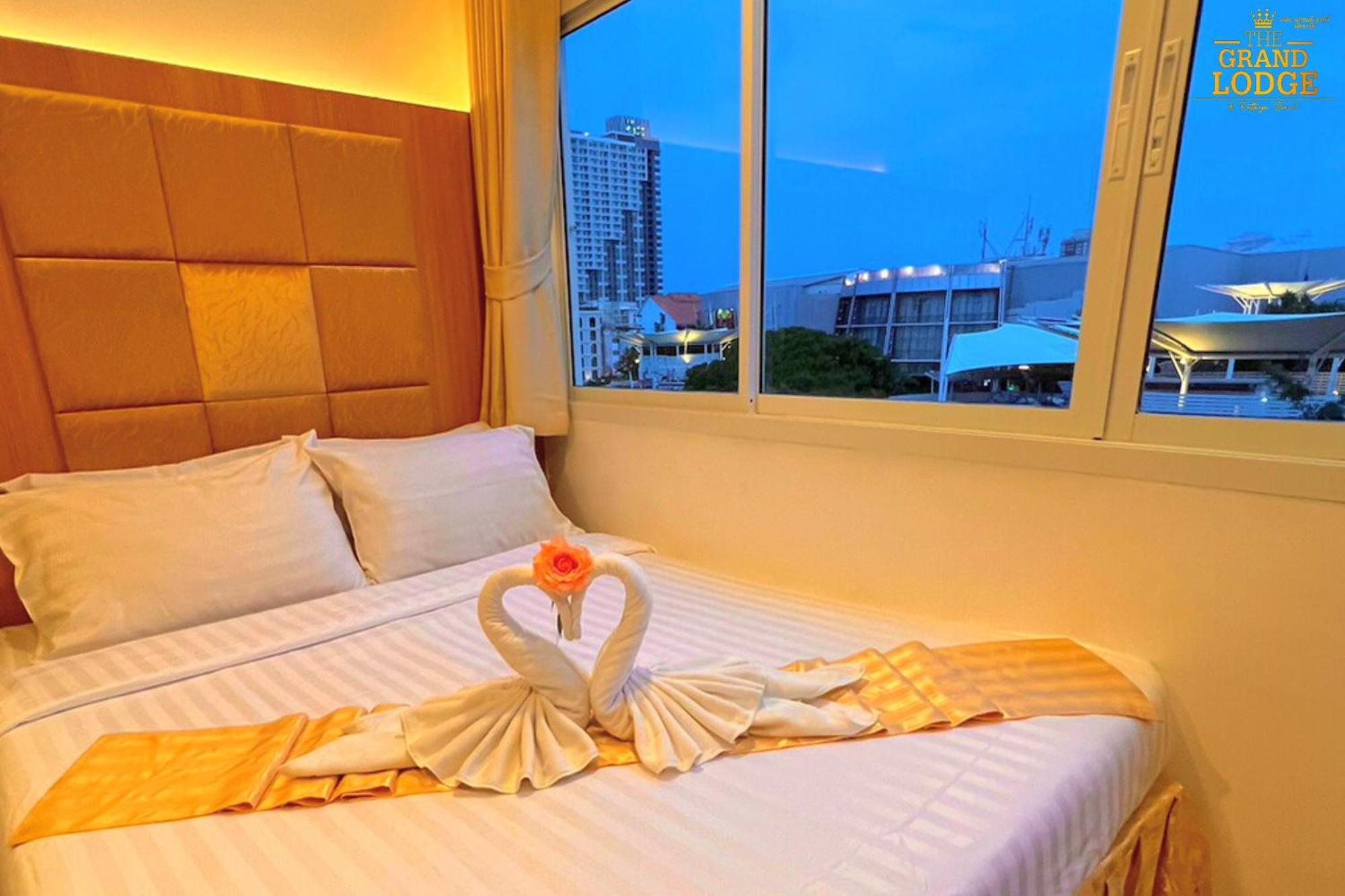 The Grand Lodge Pattaya Εξωτερικό φωτογραφία